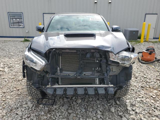  TOYOTA TACOMA 2017 Szary