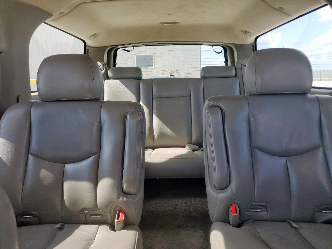 2004 Chevrolet Suburban C1500 VIN: 1GNEC16Z84J133055 Lot: 63046885