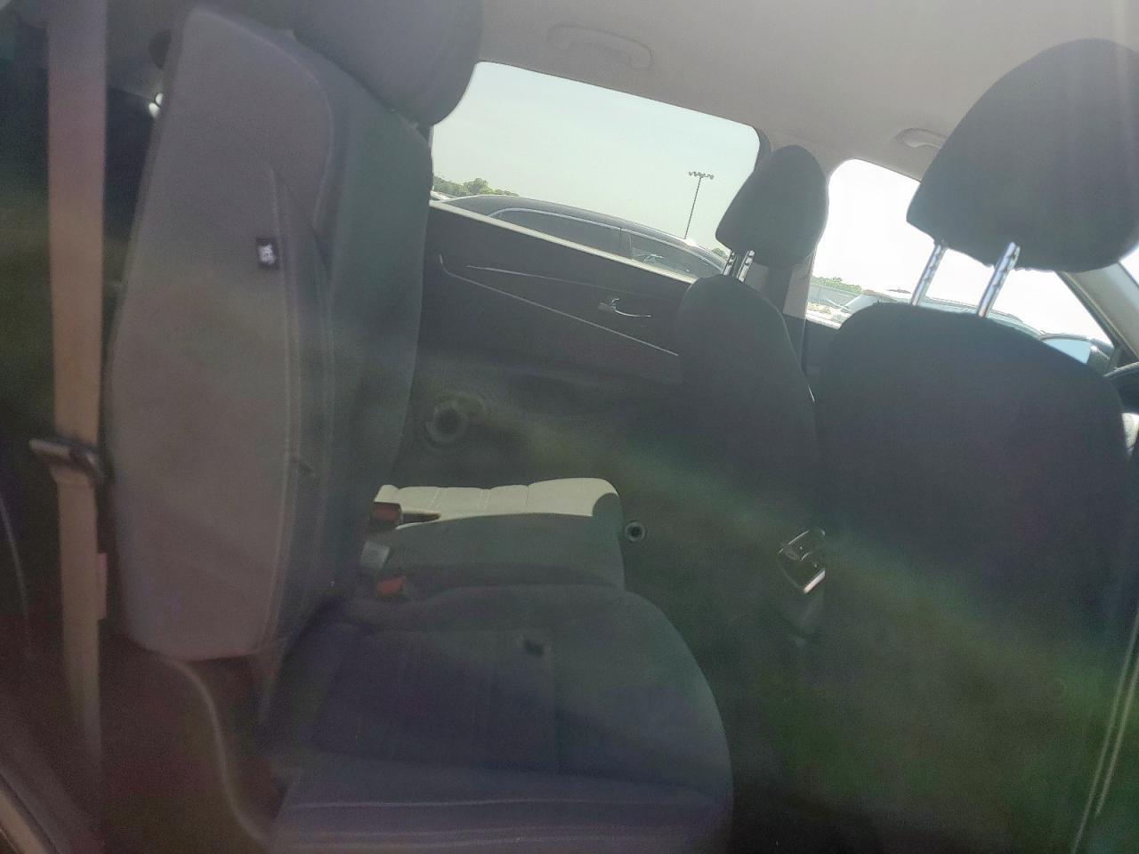 2020 Kia Sorento L VIN: 5XYPG4A39LG639650 Lot: 64805235