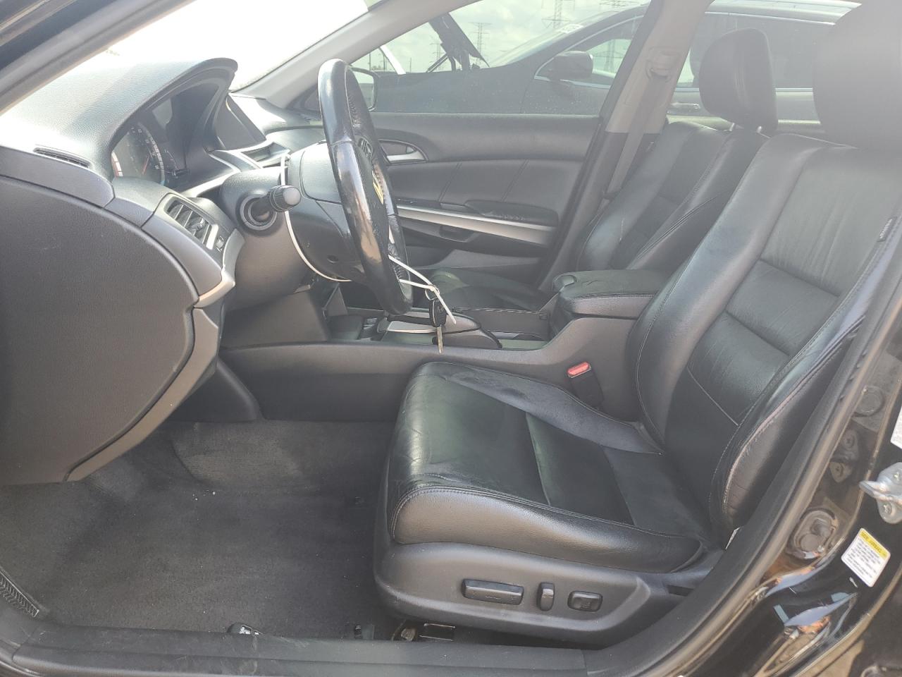 2010 Honda Accord Exl VIN: 1HGCP3F83AA021817 Lot: 64653655