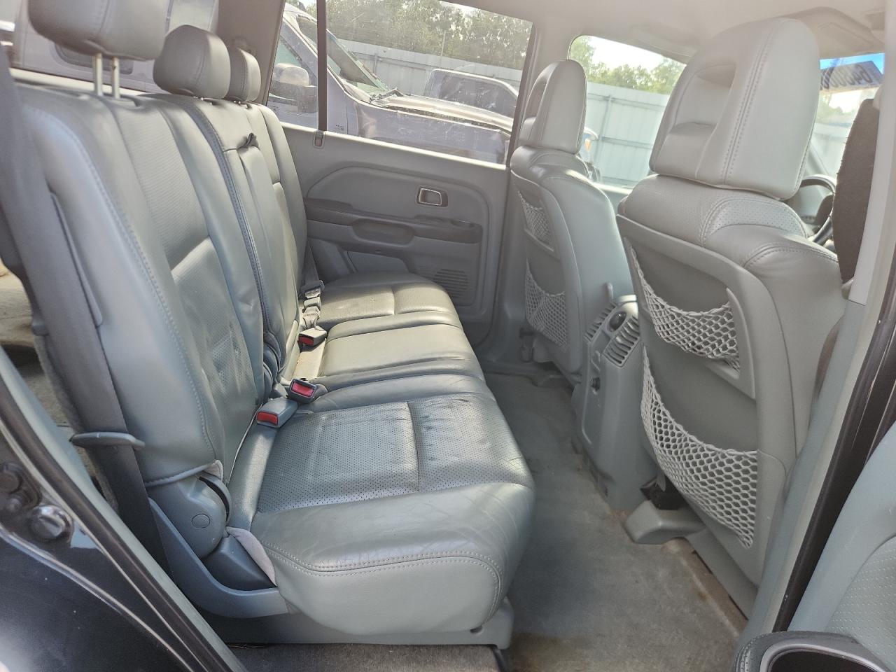 2004 Honda Pilot Exl VIN: 5FNYF18524B006834 Lot: 64800805