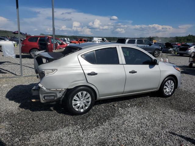  NISSAN VERSA 2017 Srebrny