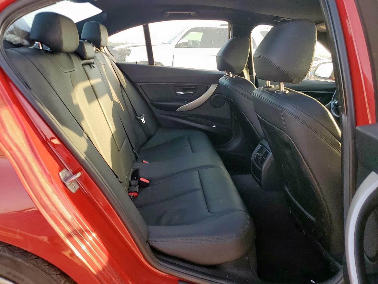 2016 BMW 320 I VIN: WBA8A9C57GK618844 Lot: 65474985