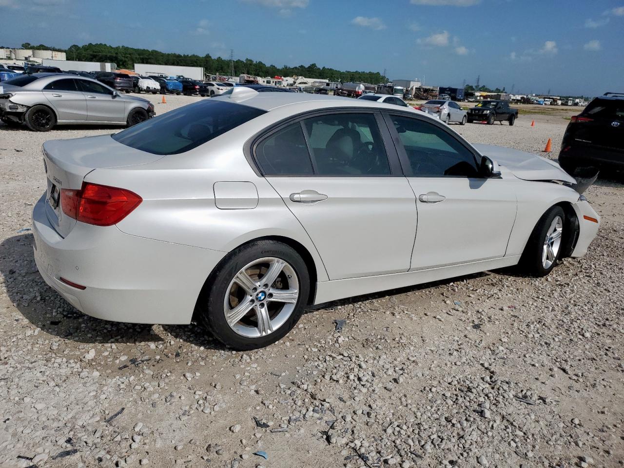 2014 BMW 320 I VIN: WBA3B1G53ENN90779 Lot: 65006845