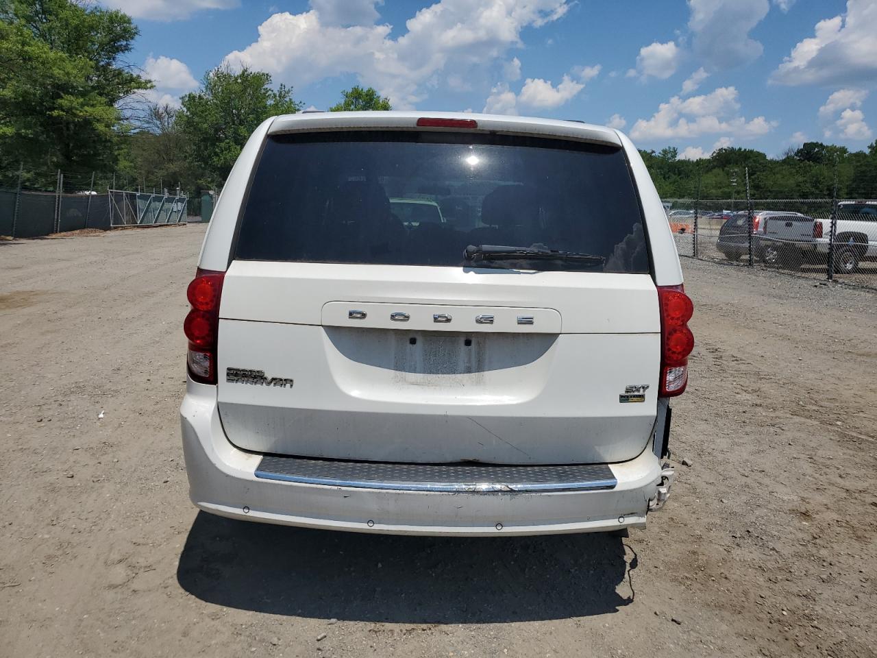 2015 Dodge Grand Caravan Sxt VIN: 2C4RDGCG6FR718504 Lot: 62667165