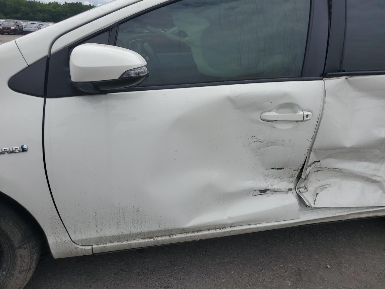 2014 Toyota Prius C VIN: JTDKDTB37E1567328 Lot: 64618575