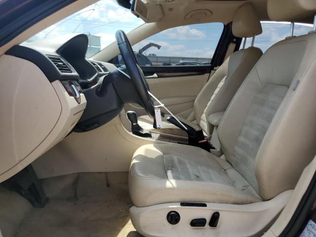  VOLKSWAGEN PASSAT 2012 Burgundy