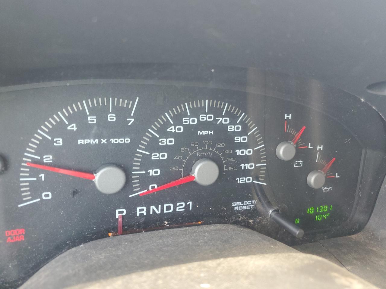 2004 Ford Expedition Xlt VIN: 1FMFU16L44LB00284 Lot: 62785445