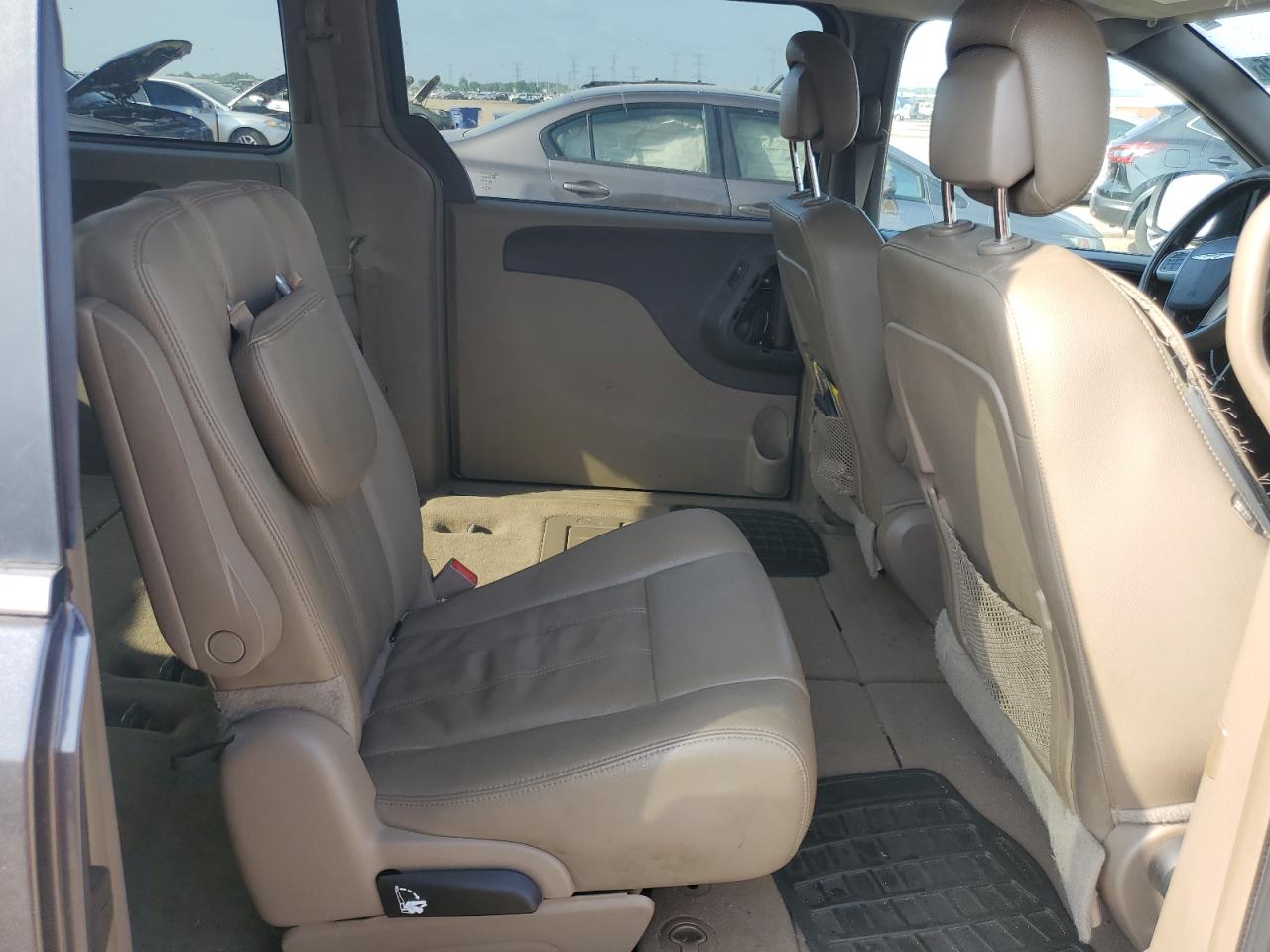 2015 Chrysler Town & Country Touring VIN: 2C4RC1BG4FR696228 Lot: 64451265