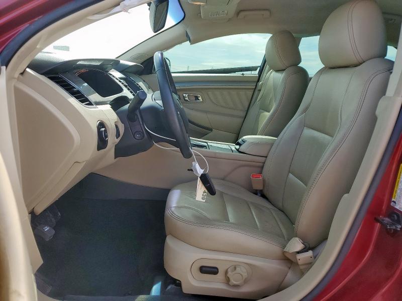  FORD TAURUS 2017 Красный