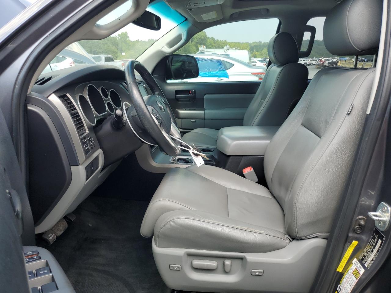 2017 Toyota Sequoia Sr5 VIN: 5TDZY5G11HS067243 Lot: 66671635