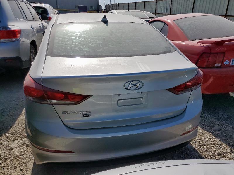  HYUNDAI ELANTRA 2017 Srebrny