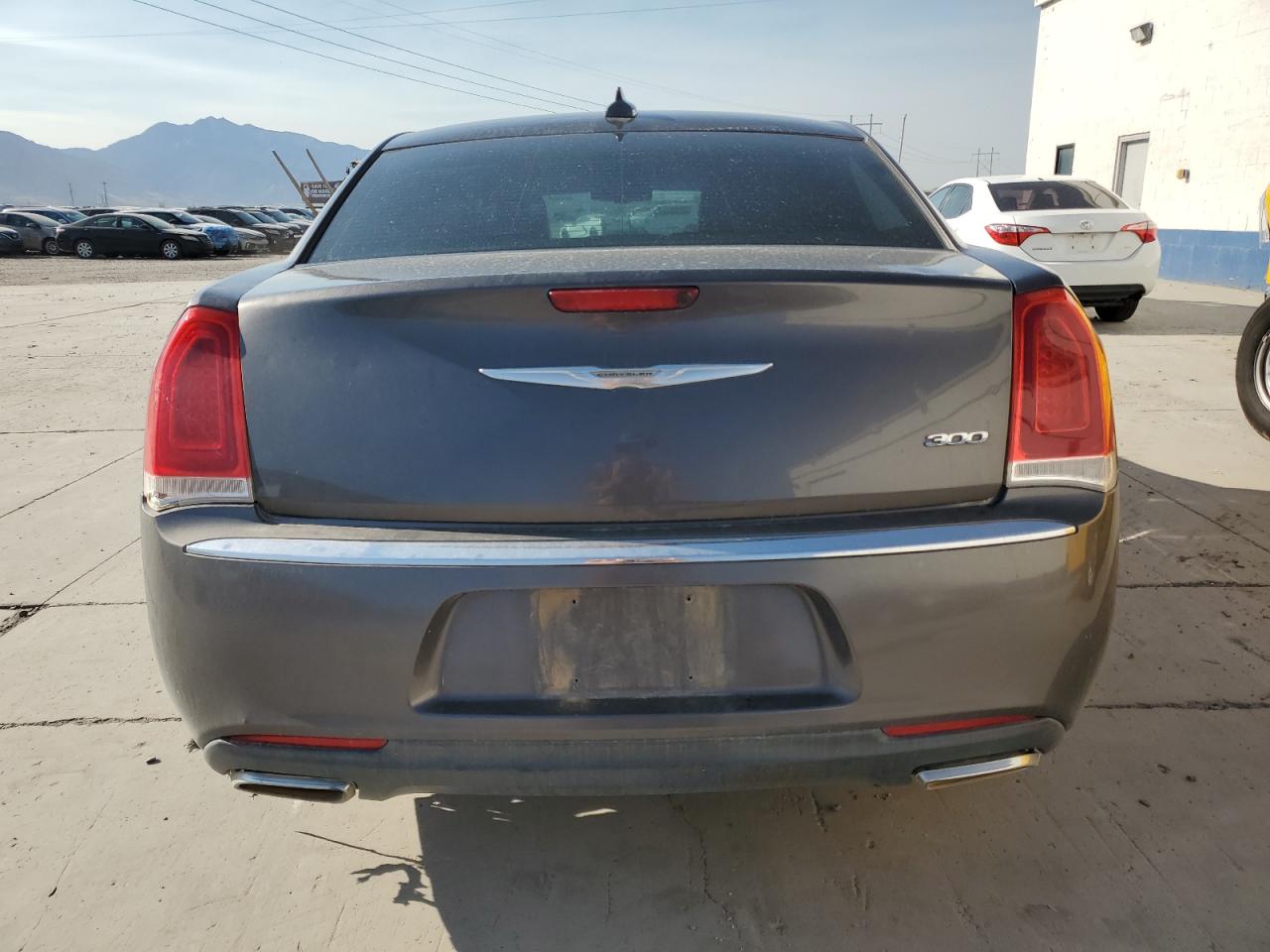 2015 Chrysler 300 Limited VIN: 2C3CCAAG2FH749591 Lot: 63632155