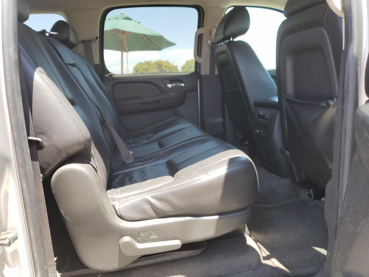 2010 Chevrolet Suburban K1500 Lt VIN: 1GNUKJE3XAR177342 Lot: 63342065