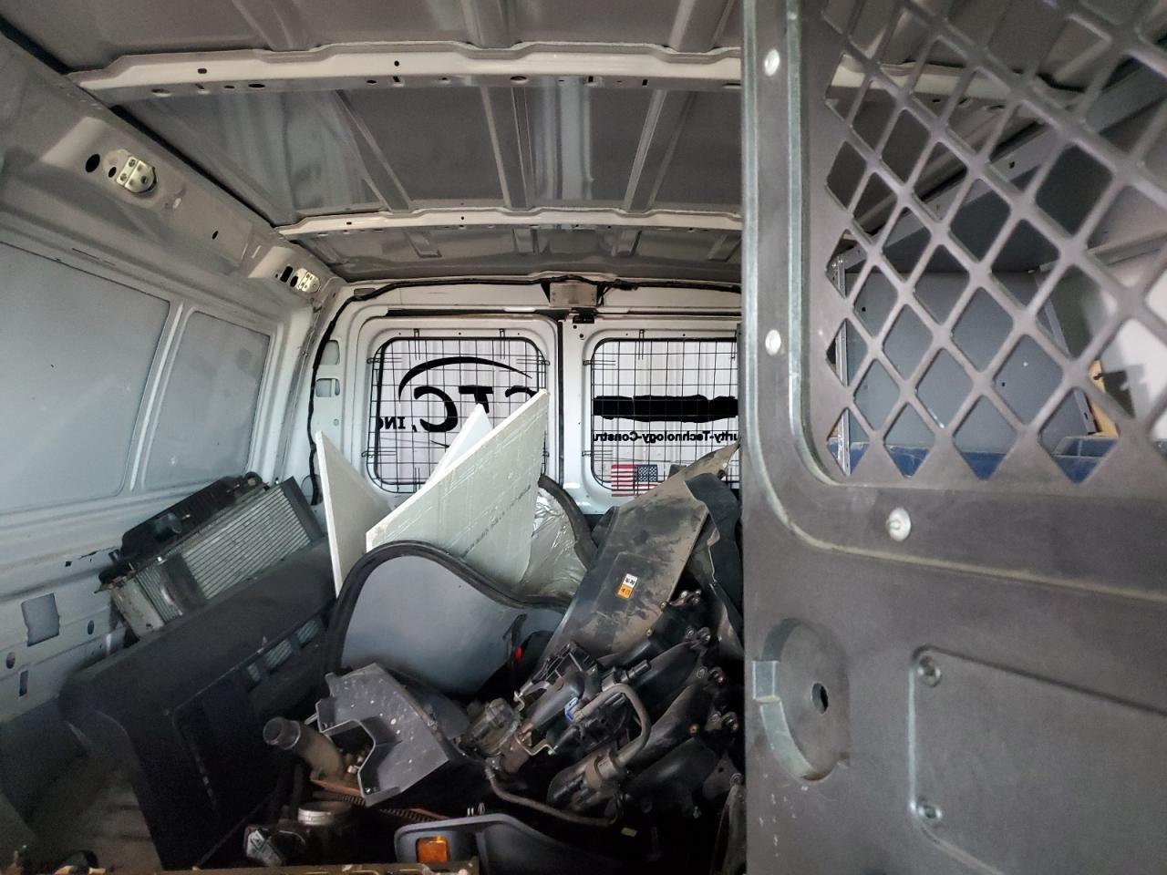 2013 Ford Econoline E150 Van VIN: 1FTNE1EW2DDA30318 Lot: 63671105