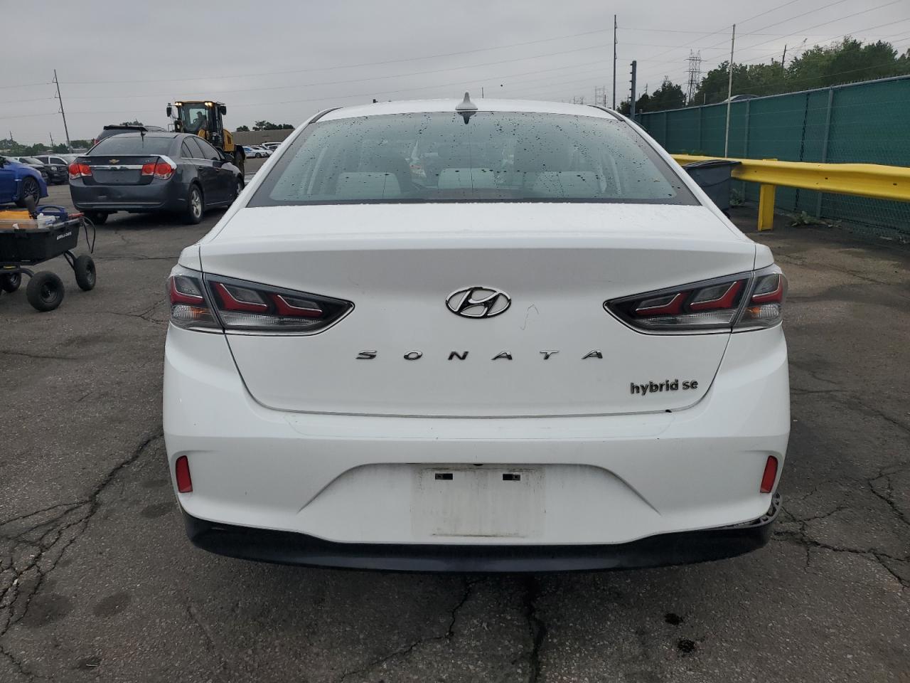 2019 Hyundai Sonata Hybrid VIN: KMHE24L35KA085049 Lot: 65446905