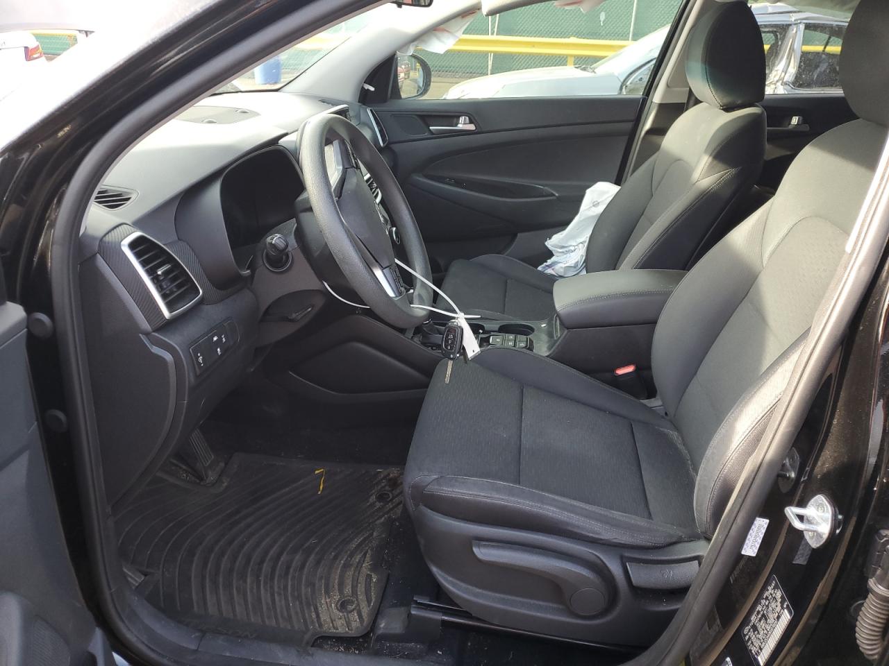 KM8J2CA40KU070297 2019 Hyundai Tucson Se