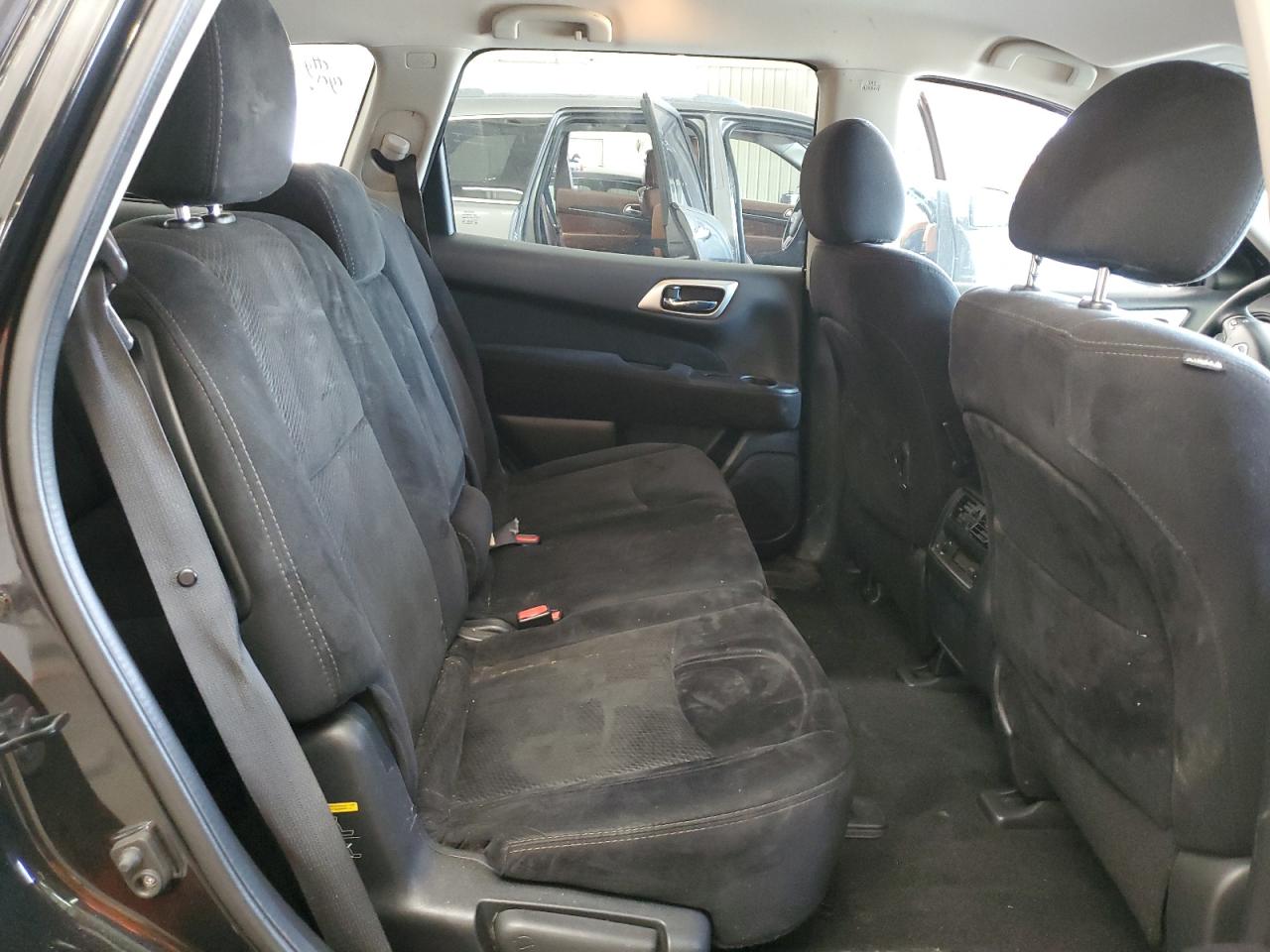 2015 Nissan Pathfinder S VIN: 5N1AR2MM3FC653279 Lot: 65352805