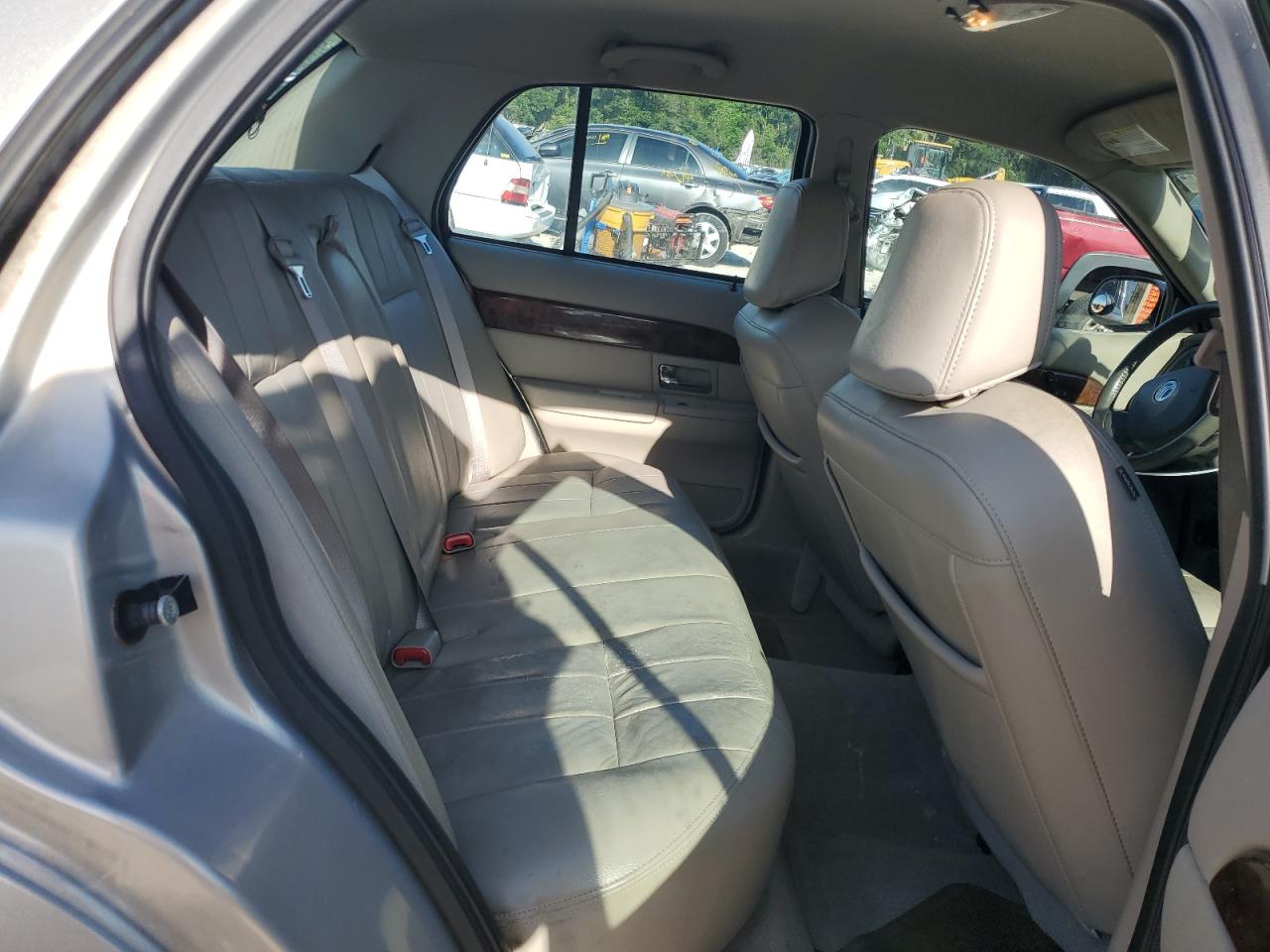 2010 Mercury Grand Marquis Ls VIN: 2MEBM7FV0AX625024 Lot: 64279035