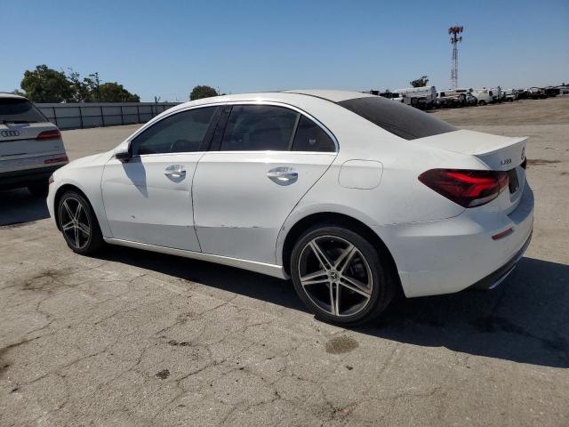  MERCEDES-BENZ A-CLASS 2019 Biały