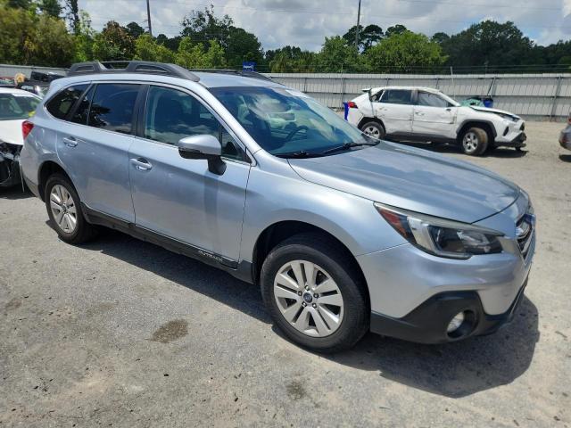  SUBARU OUTBACK 2018 Серебристый