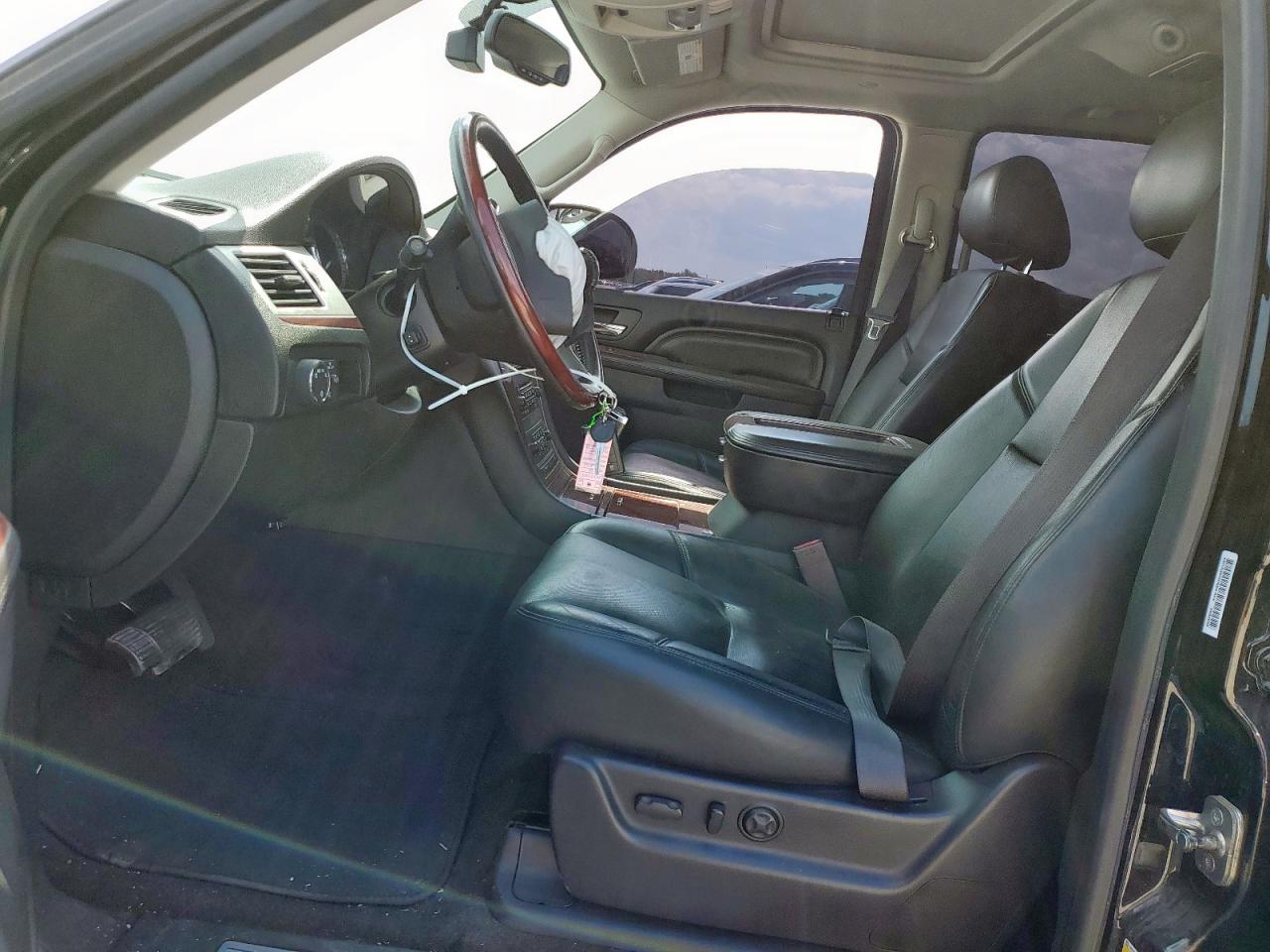 2013 Cadillac Escalade Luxury VIN: 1GYS3BEFXDR293989 Lot: 62571475