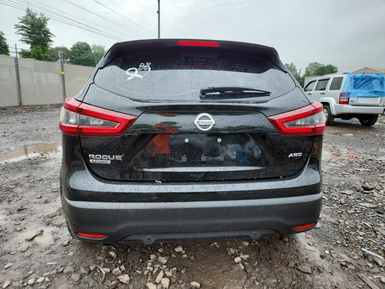 2022 Nissan Rogue Sport S VIN: JN1BJ1AW7NW680789 Lot: 62894775