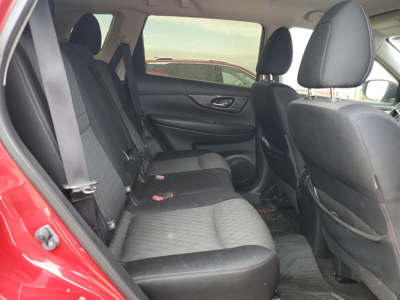 2017 Nissan Rogue S VIN: JN8AT2MV2HW265755 Lot: 65257375