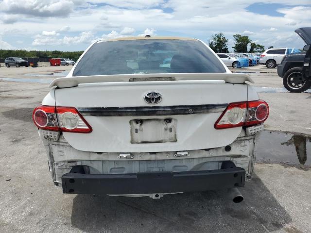  TOYOTA COROLLA 2013 Biały