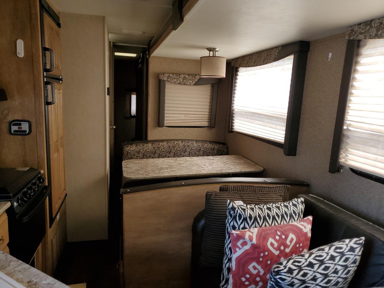 2017 Gulf Stream Ultra VIN: 1NL1XTP22H1033008 Lot: 64428315