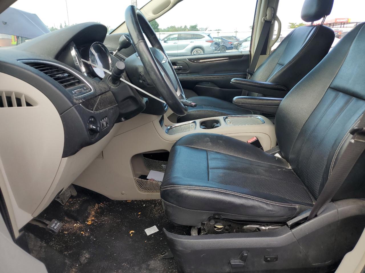 2016 Chrysler Town & Country Touring L VIN: 2C4RC1CG7GR207272 Lot: 64318815