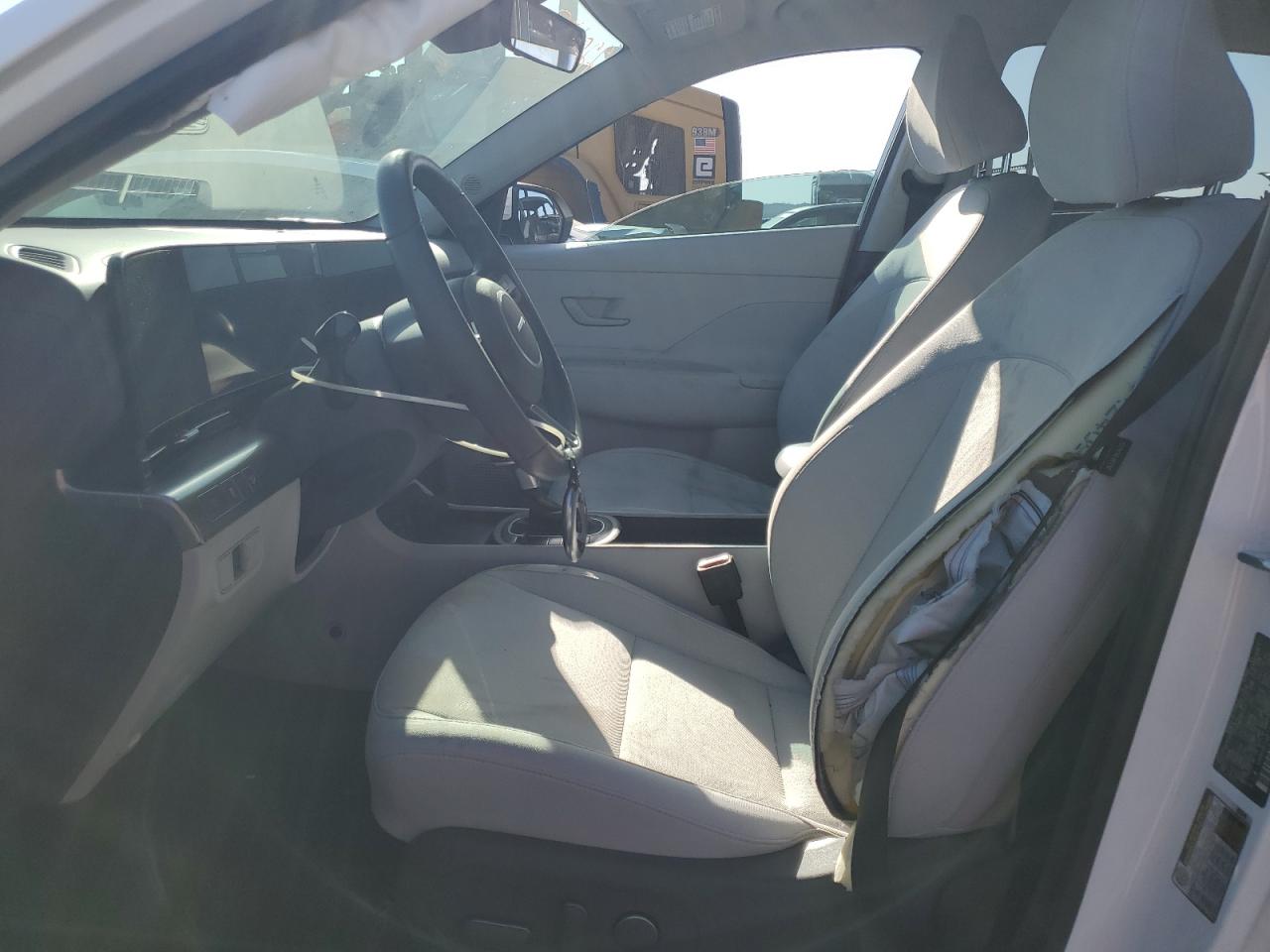 2025 Hyundai Kona Sel VIN: KM8HB3AB1SU220673 Lot: 64333085