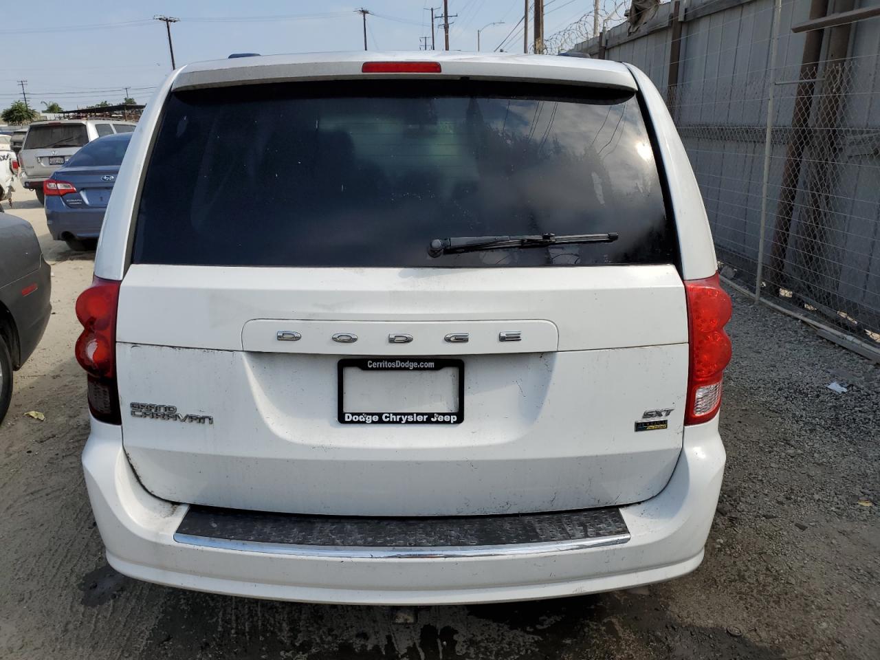 2014 Dodge Grand Caravan Sxt VIN: 2C4RDGCG7ER184153 Lot: 64866445