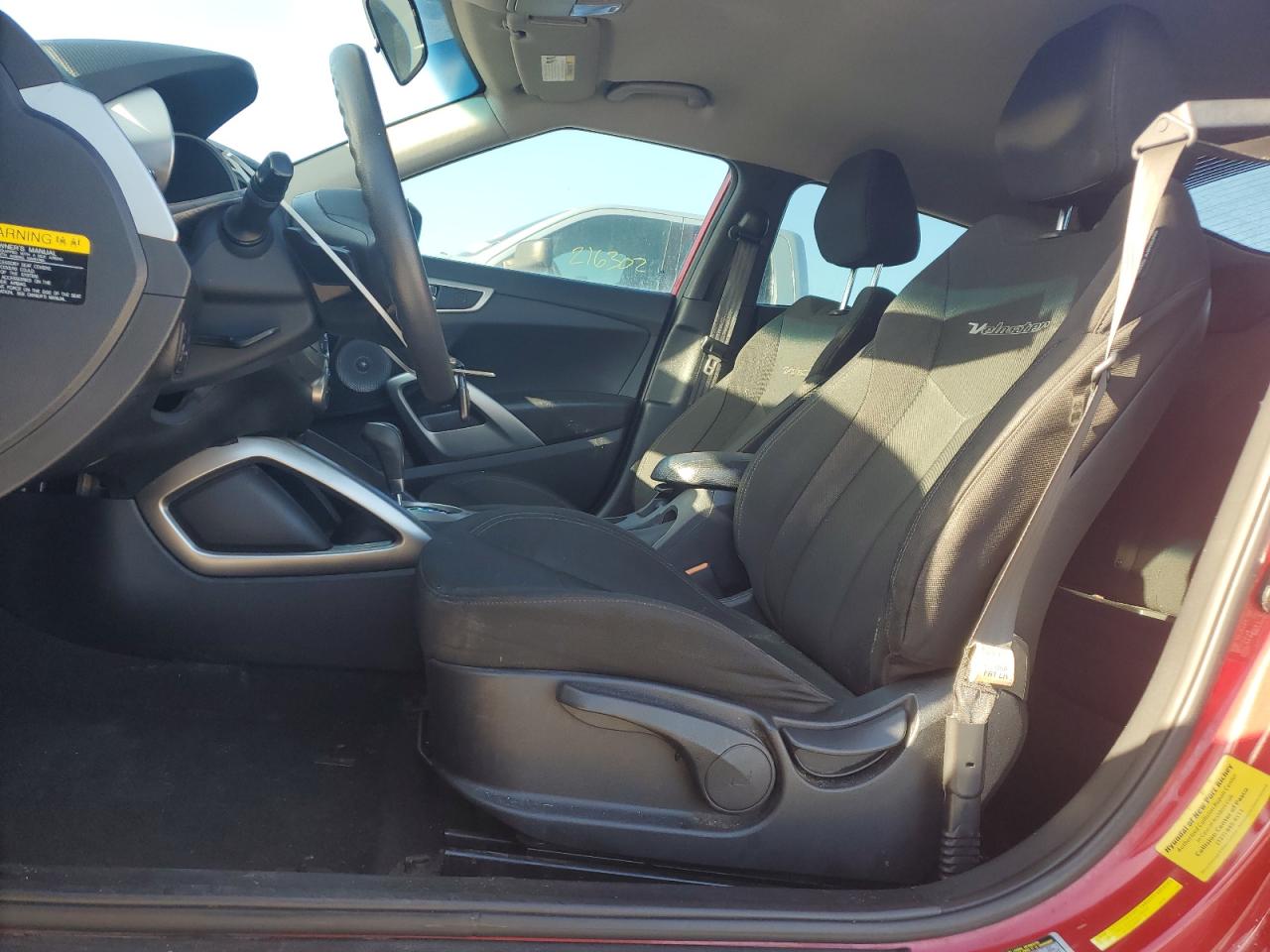 2015 Hyundai Veloster VIN: KMHTC6AD2FU244819 Lot: 65267665