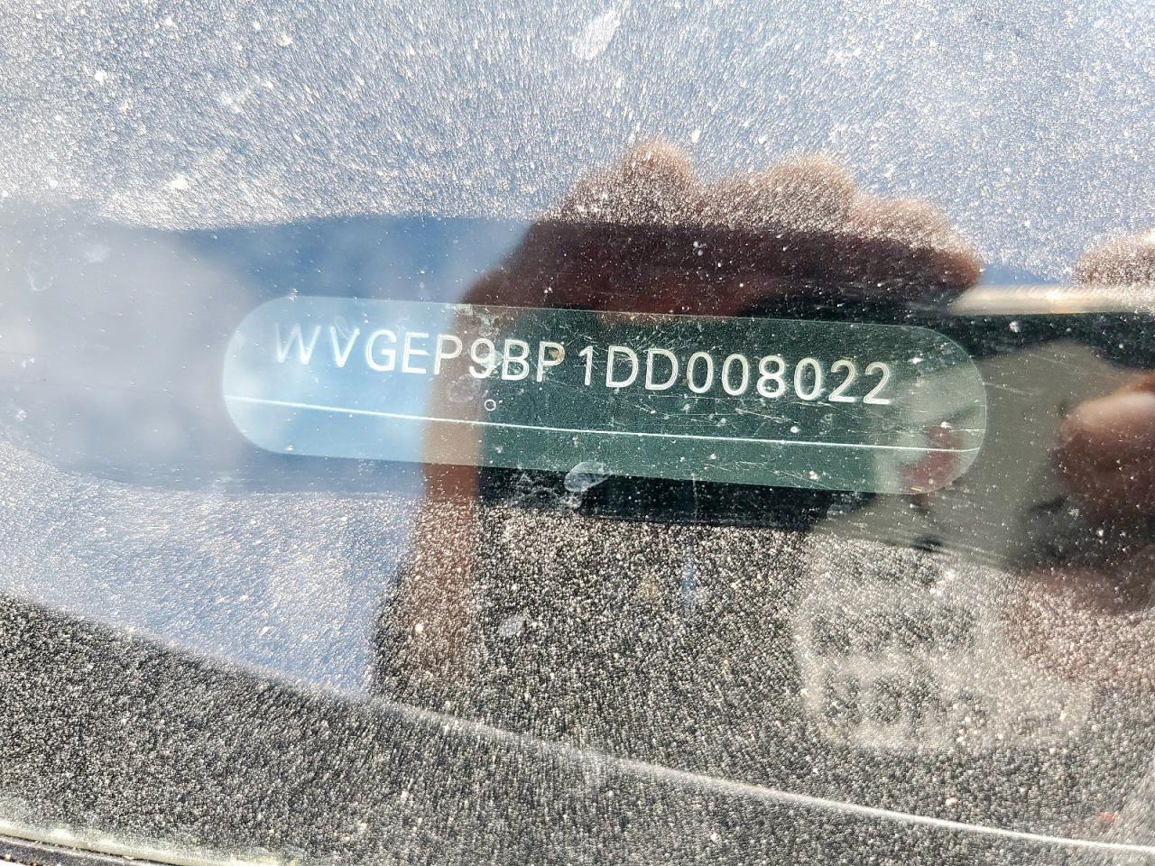 2013 Volkswagen Touareg V6 Tdi VIN: WVGEP9BP1DD008022 Lot: 84212155