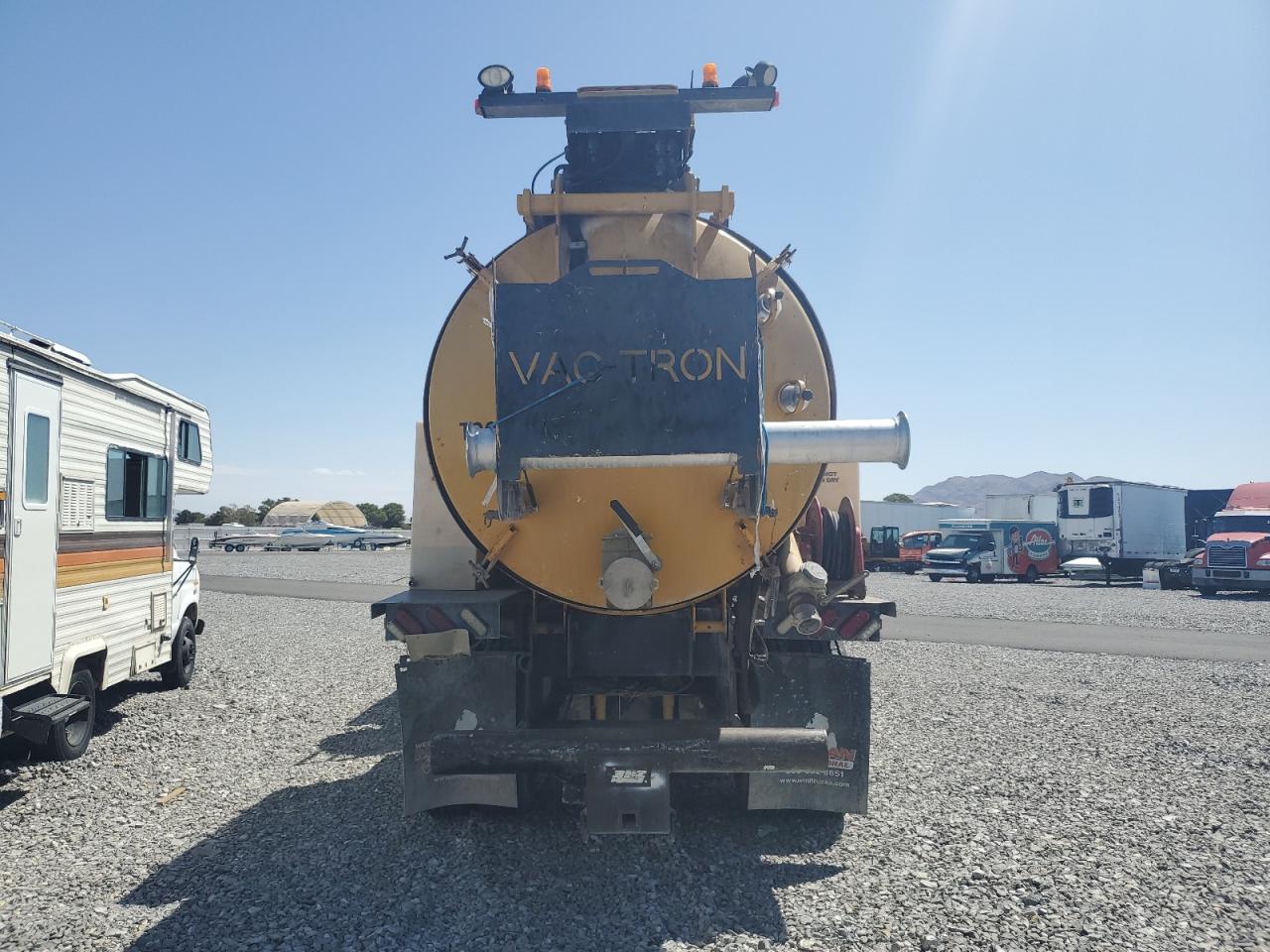 2006 International 7000 7600 - Construction Trucks VIN: 1HTWYSARX6J291141 Lot: 63403995