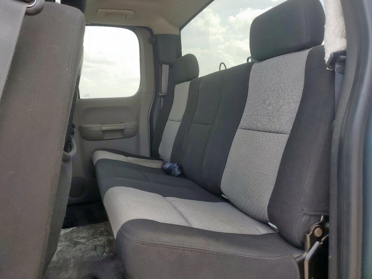 2008 Chevrolet Silverado C2500 Heavy Duty VIN: 1GCHC29K98E110277 Lot: 65163235