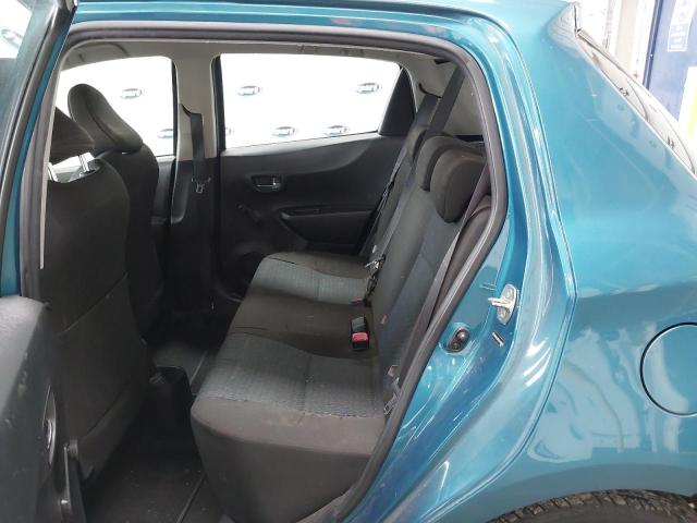 2013 TOYOTA YARIS TR V