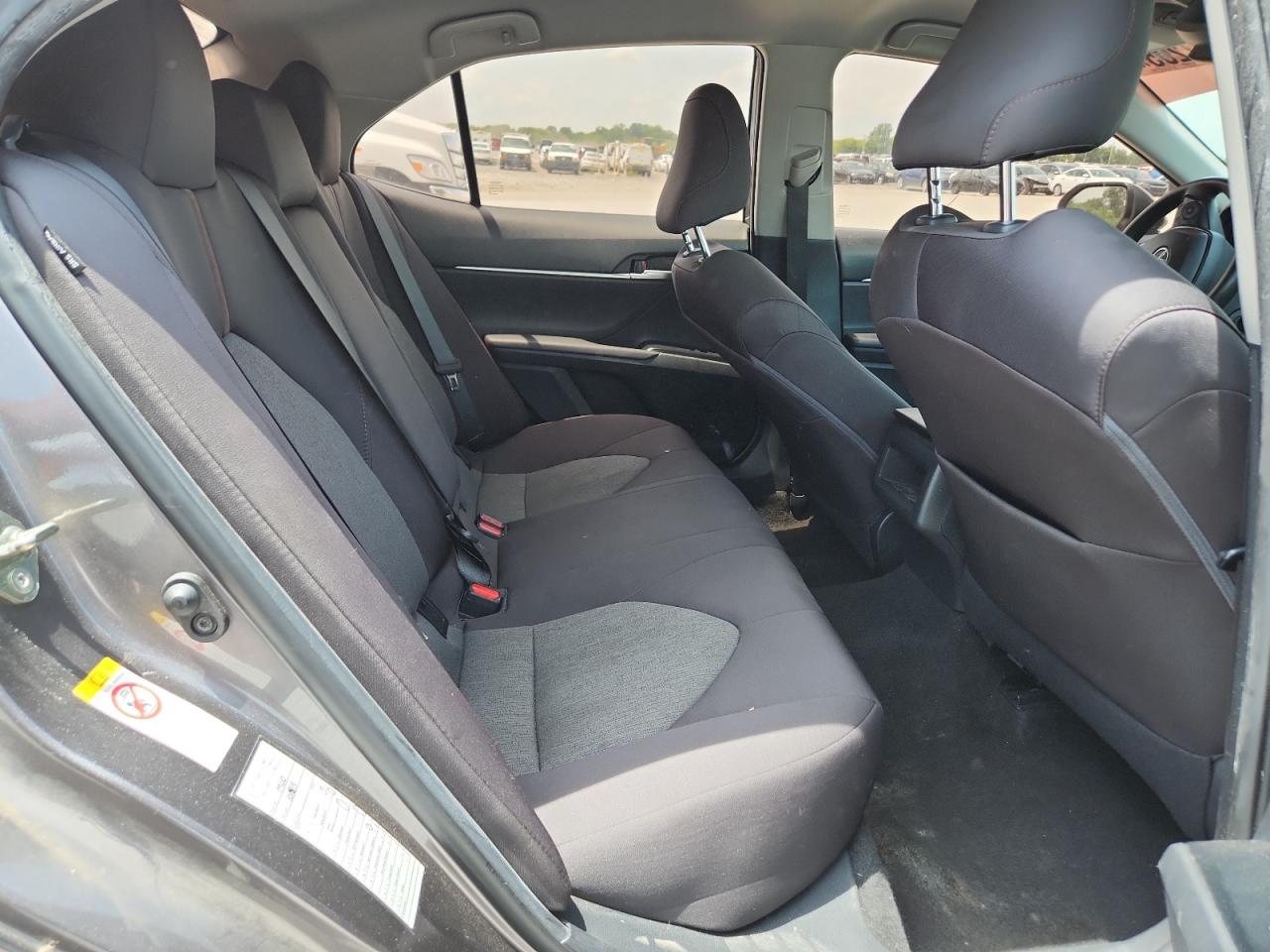 2019 Toyota Camry L VIN: 4T1B11HK7KU686854 Lot: 65377205