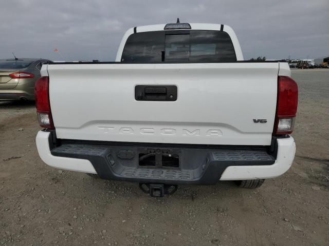  TOYOTA TACOMA 2017 Белы