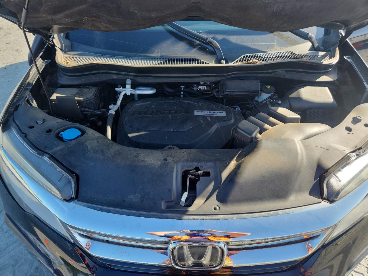 2019 Honda Pilot Touring VIN: 5FNYF5H64KB019887 Lot: 65230225