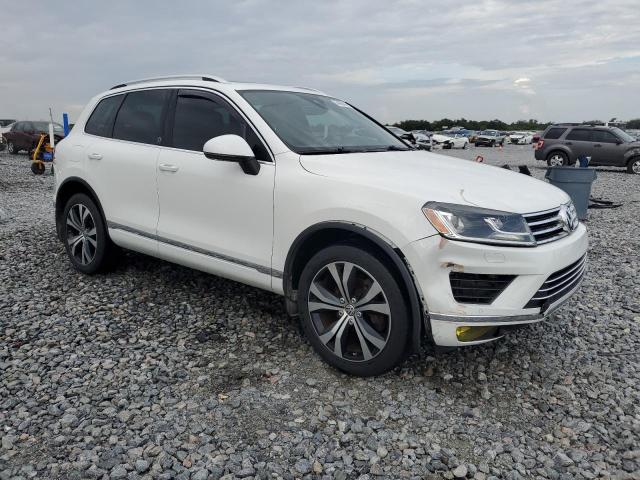  VOLKSWAGEN TOUAREG 2017 Biały