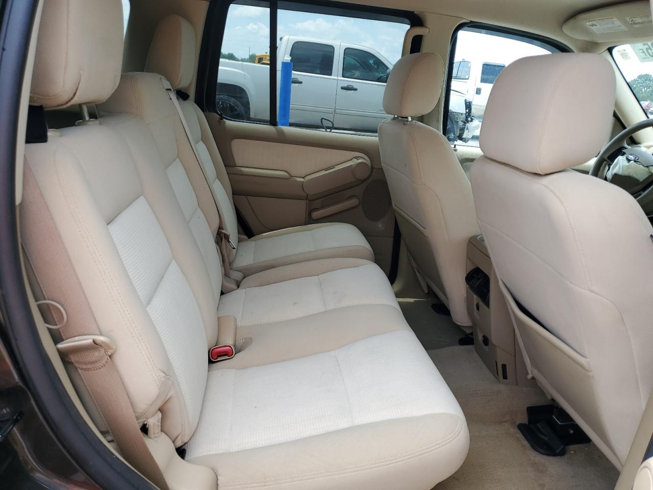1fmeu63e07ub09495 1FMEU63E07UB09495 2007 Ford Explorer Xlt
