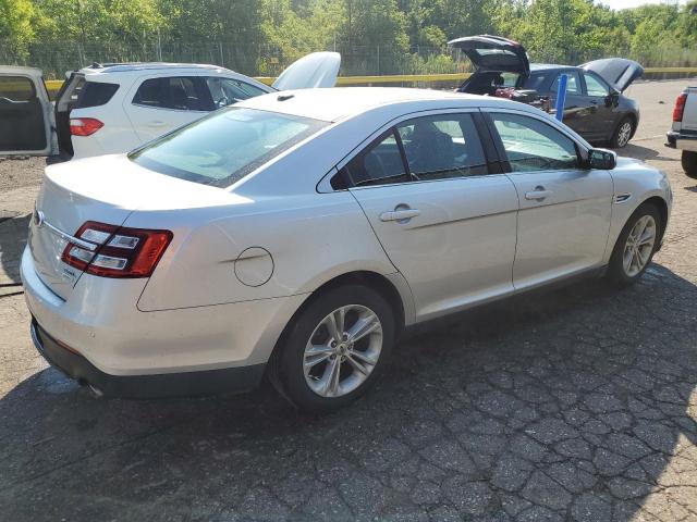 Sedans FORD TAURUS 2013 Silver