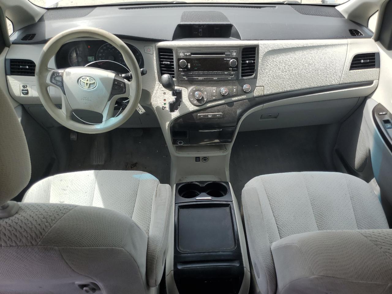 2011 Toyota Sienna Le VIN: 5TDJK3DC3BS016357 Lot: 65518425