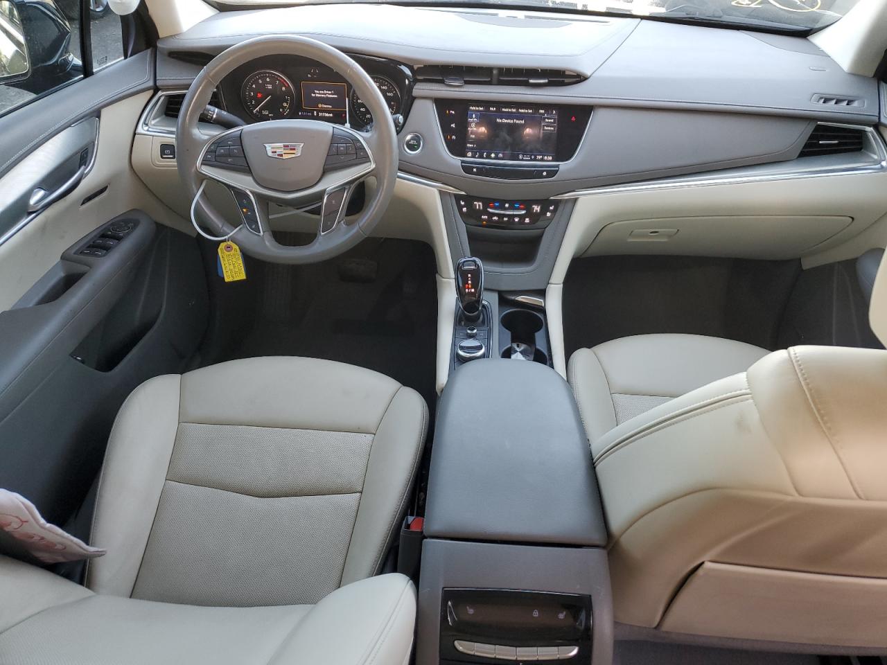 1gykncrs2nz100484 1GYKNCRS2NZ100484 2022 Cadillac Xt5 Premium Luxury
