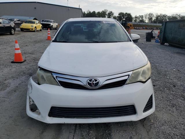  TOYOTA CAMRY 2014 Biały