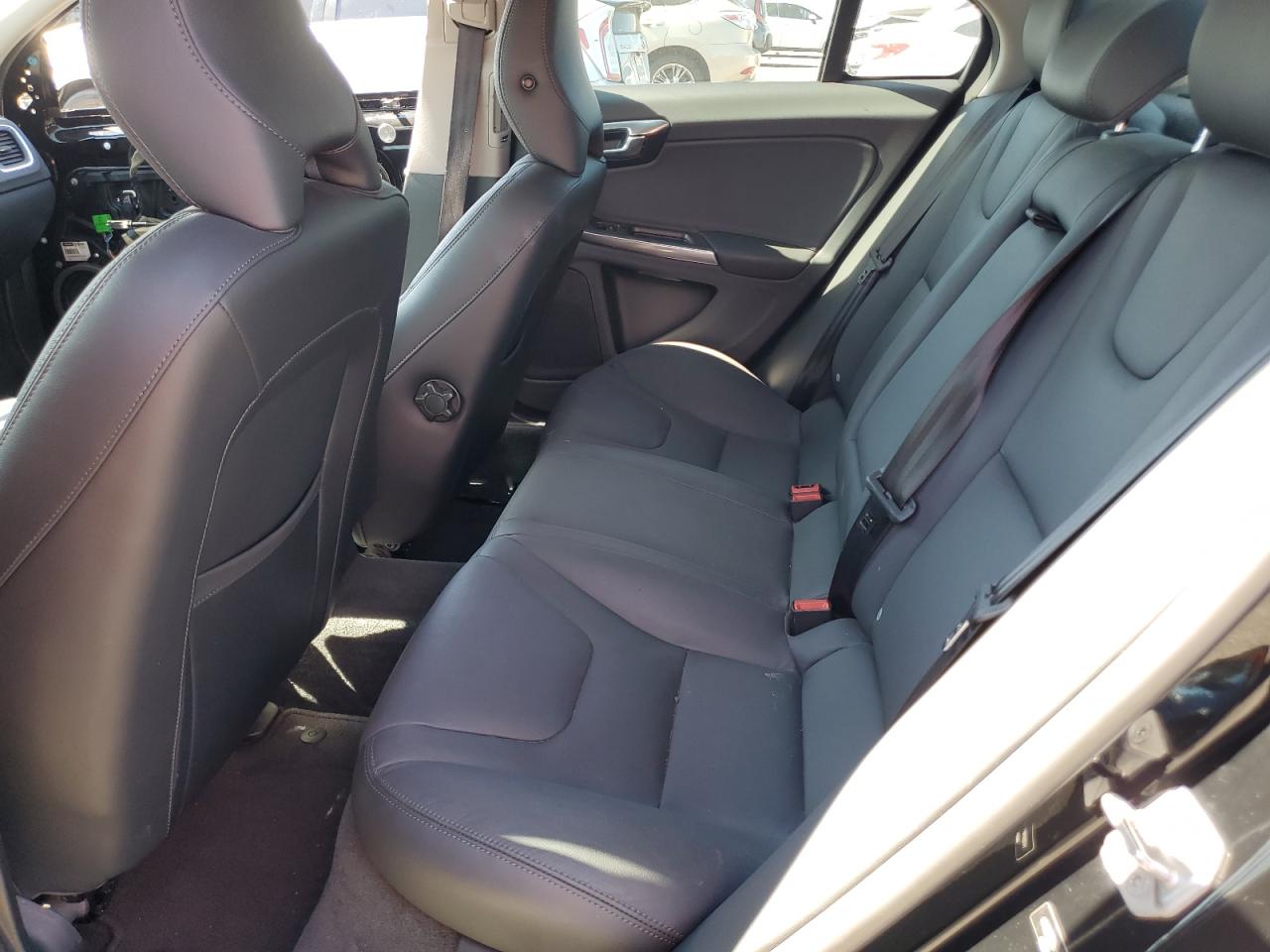 2015 Volvo S60 Premier VIN: YV126MFB5F1313677 Lot: 63693245
