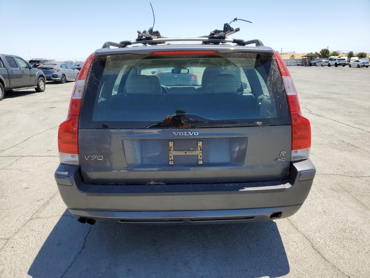 2005 Volvo V70 R VIN: YV1SJ527952511421 Lot: 63468215