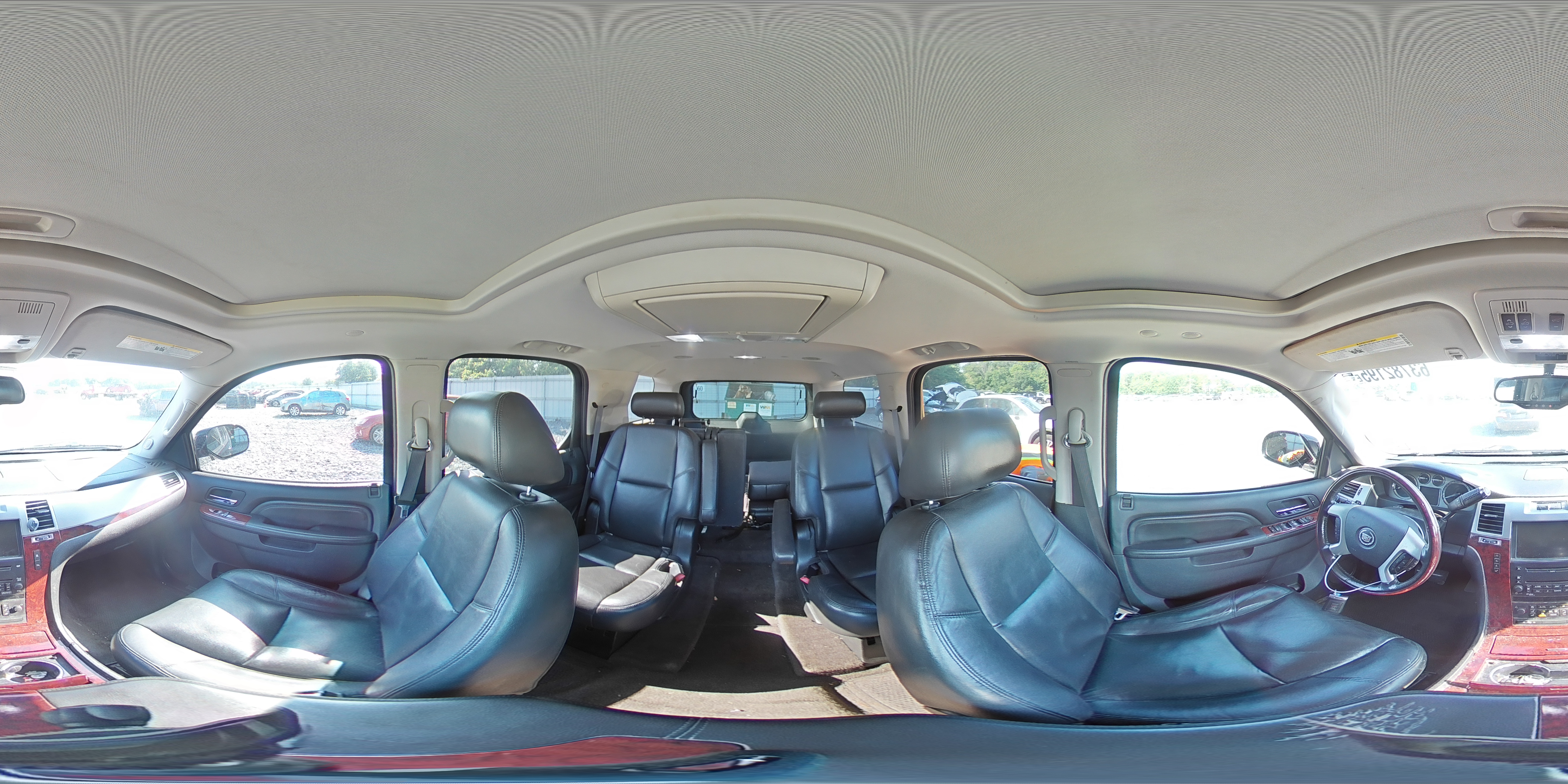 2010 Cadillac Escalade Luxury VIN: 1GYUKBEF6AR135060 Lot: 63782195
